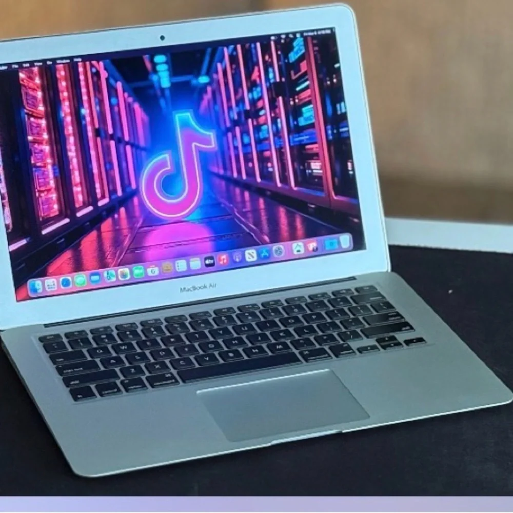 2017 MacBook Air 13